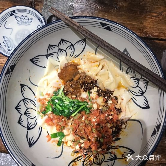 陈仓老巷美食天地