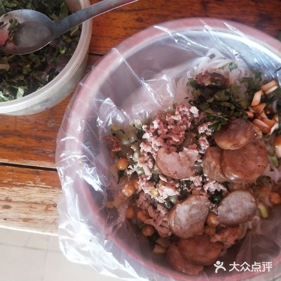 南宁老水街生榨米粉店