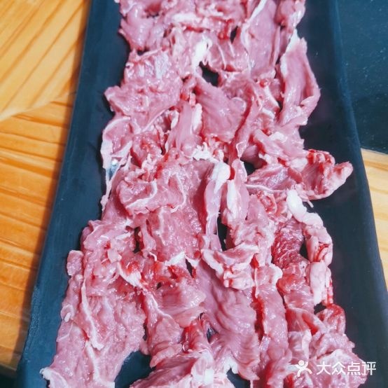 傣伞牛肉肉野生菌火锅