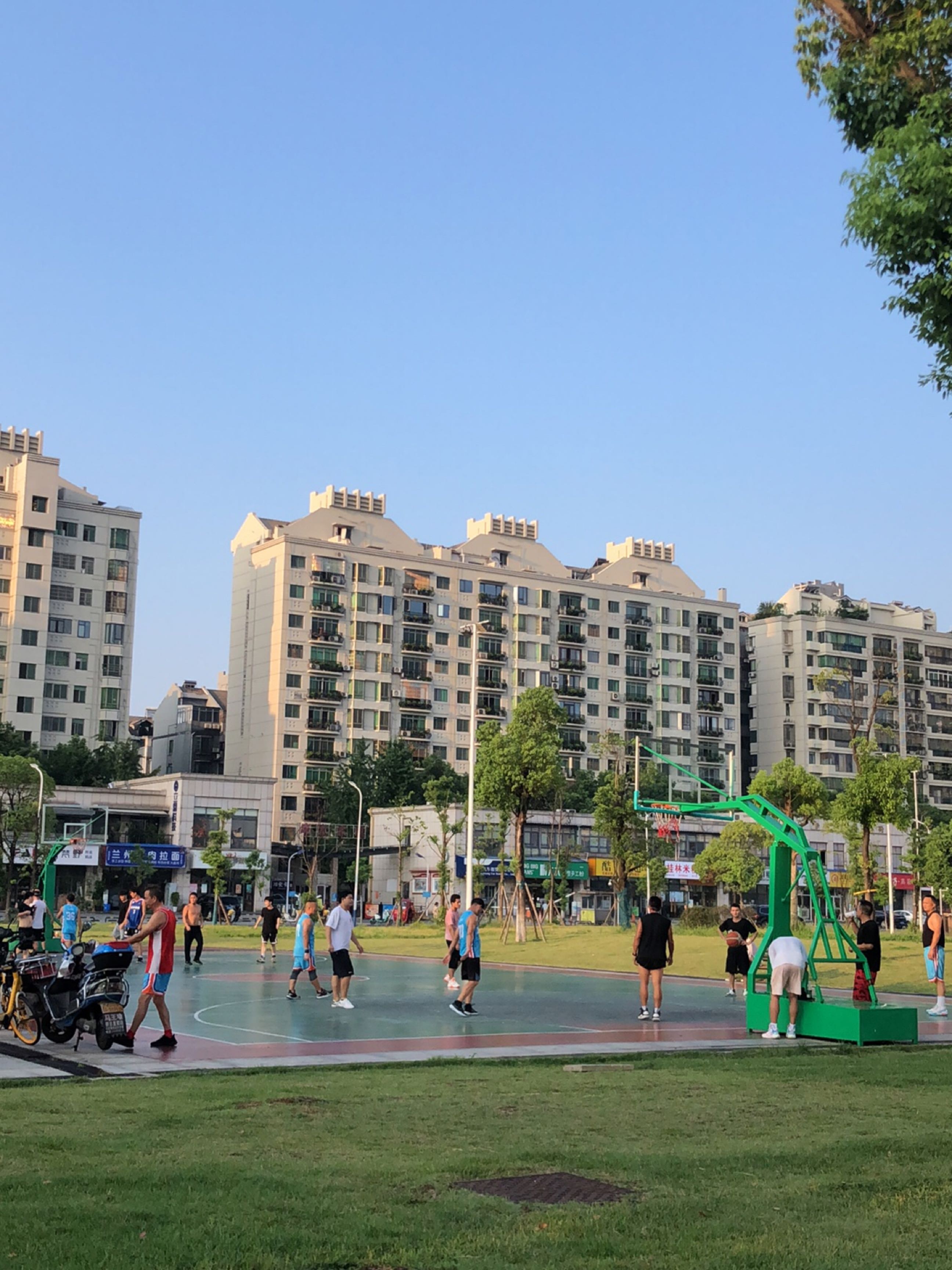 长沙站东广场-篮球场
