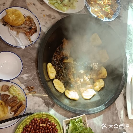 靠山屯东北铁炖(时代街店)