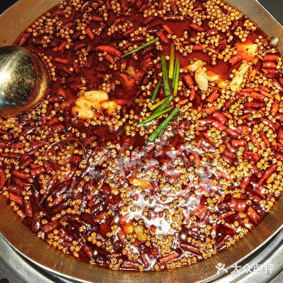 摩能牛蛙火锅(东城店)