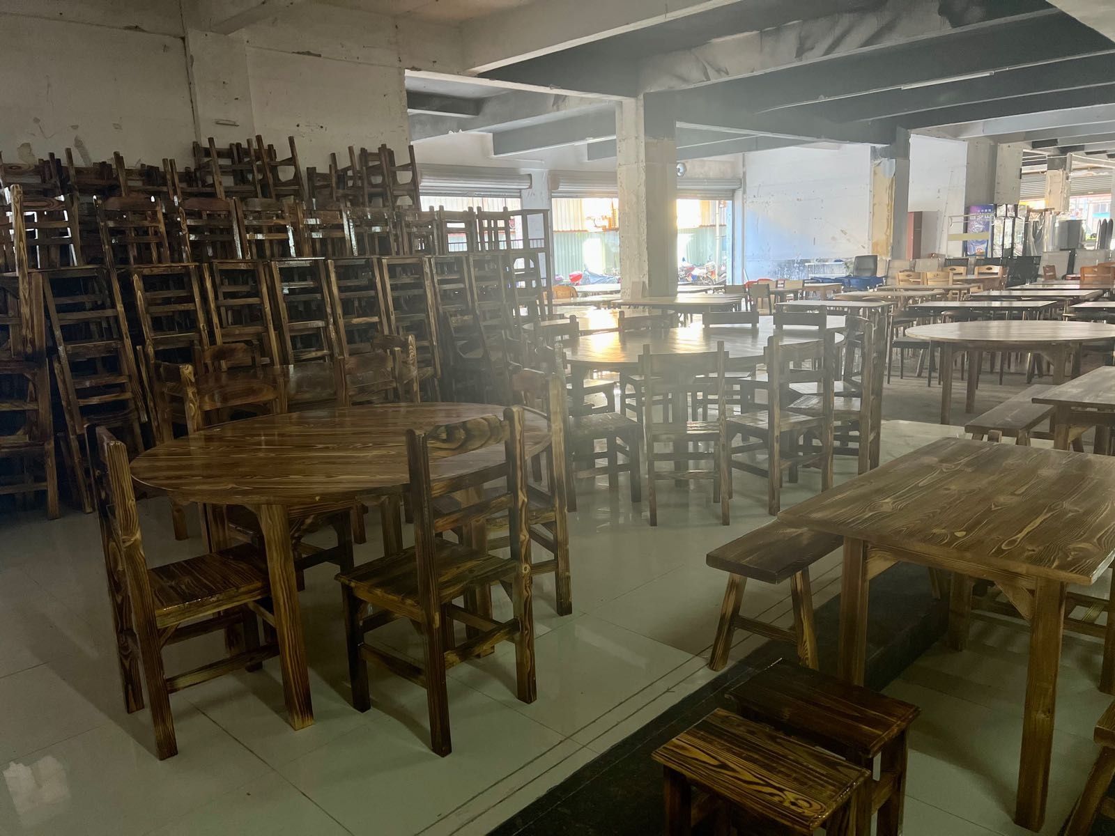 鹤发新旧货市场