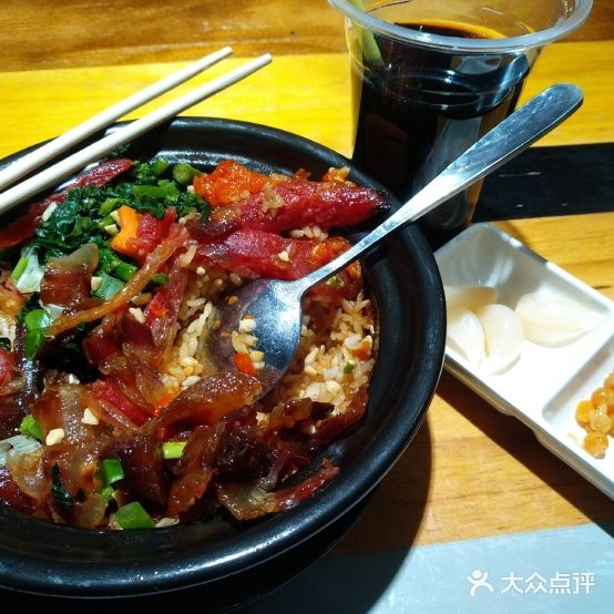 港记煲仔饭烧腊(南阳总店)