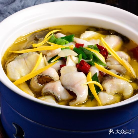 满江红四季餐厅 · 国家五钻级酒家