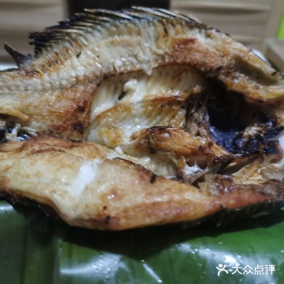烤啰嗦傣味烧烤特色小川菜包鱼