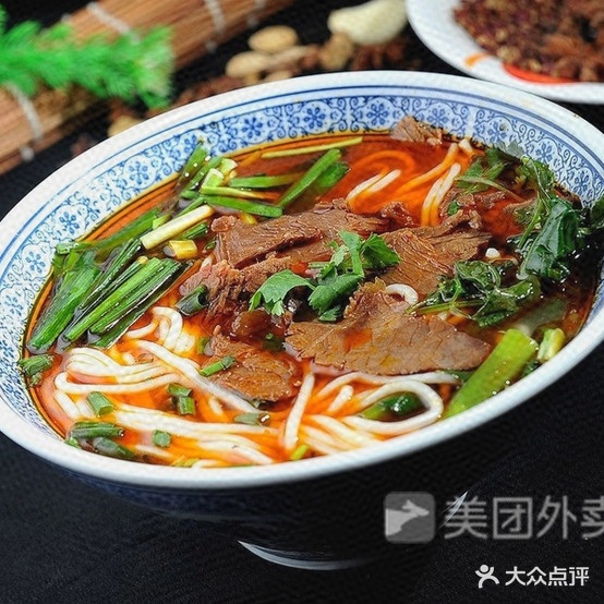 红娃米线象店