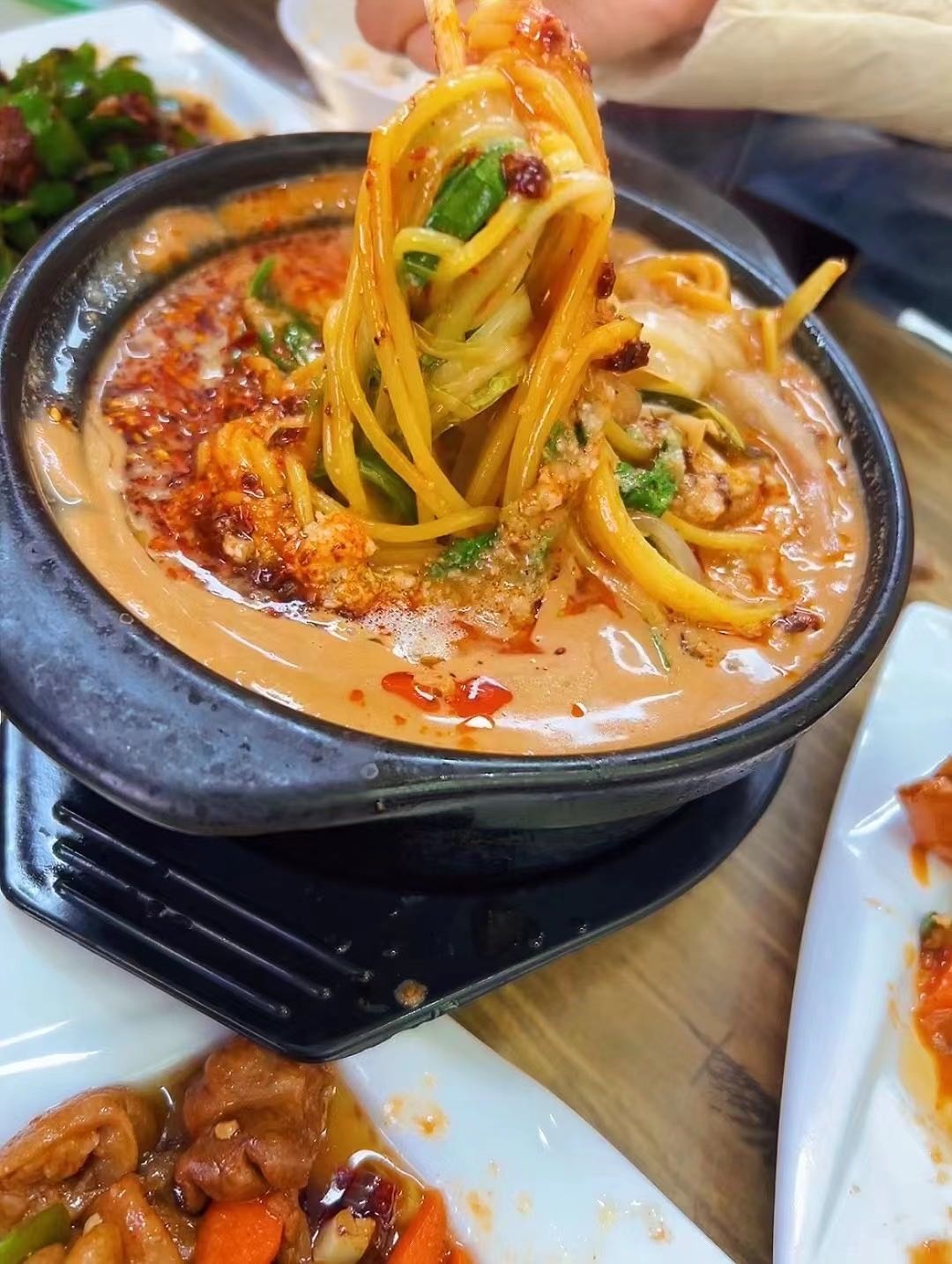 这有砂锅麻辣烫(港口青玉立坊店)