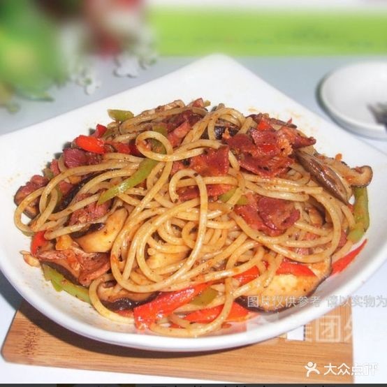 客随意披萨牛排意面小吃饮品