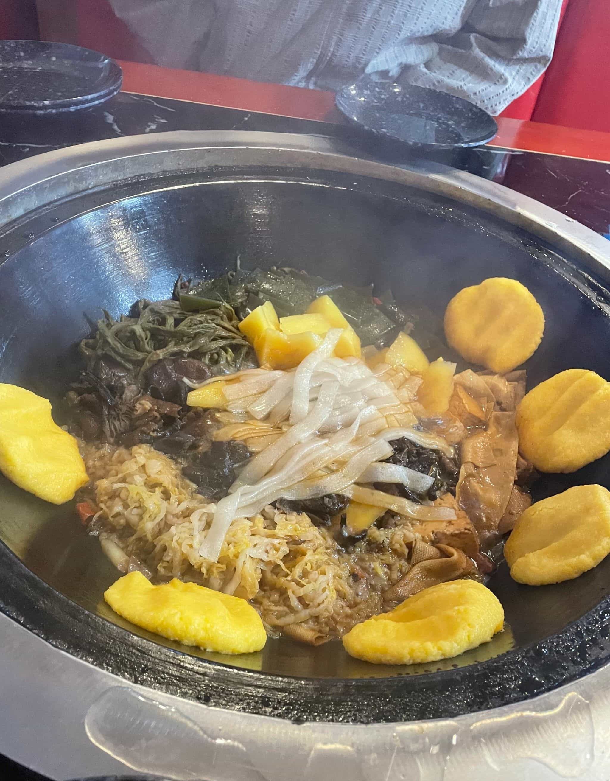 地主人家铁锅炖(中铁博览城店)