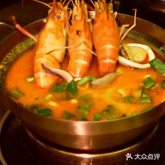 漫活堂SlowLife餐酒馆·越泰料理(美林M·LIVE天地西座点)