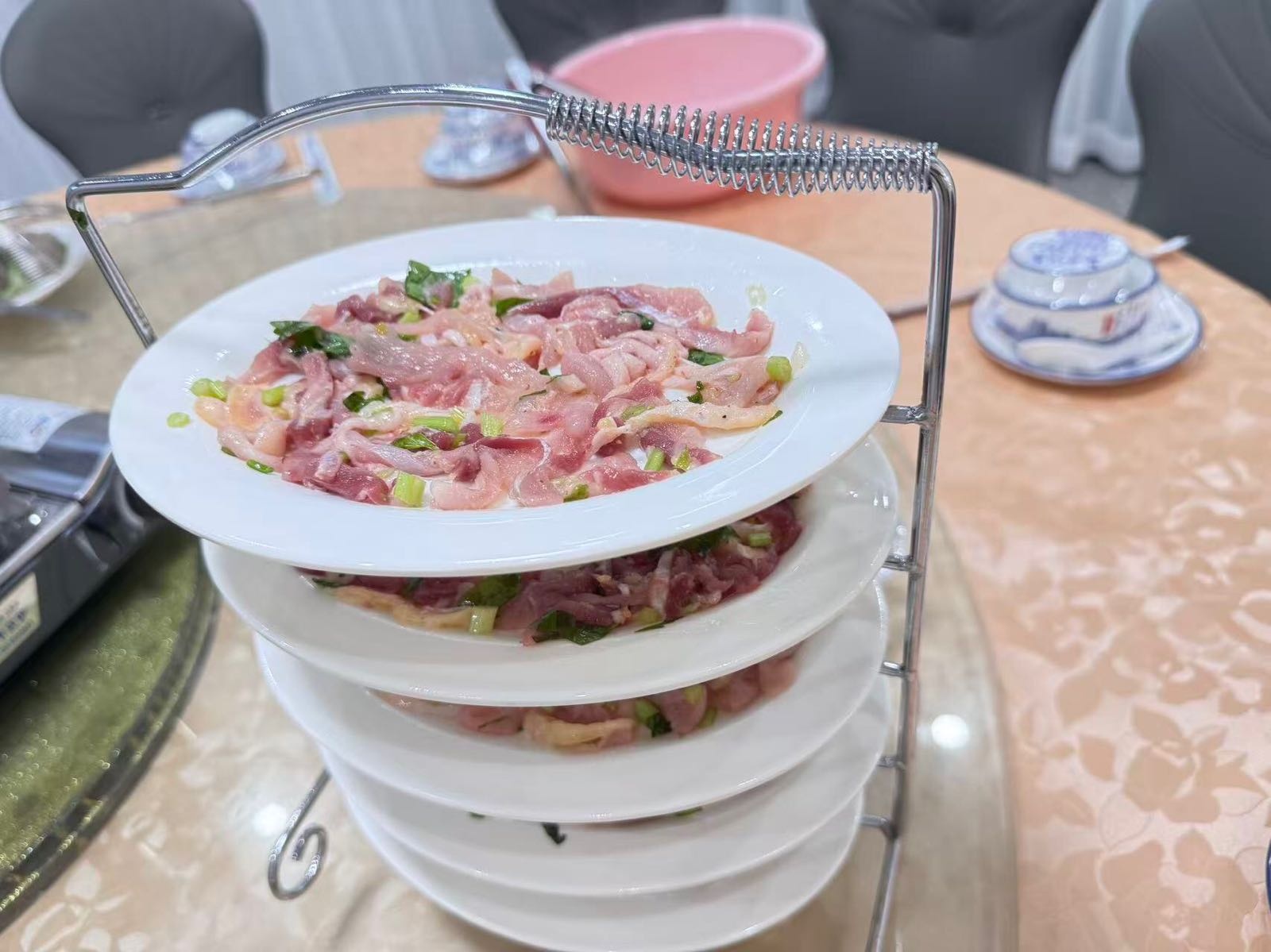鲜八珍创新土鸡火锅