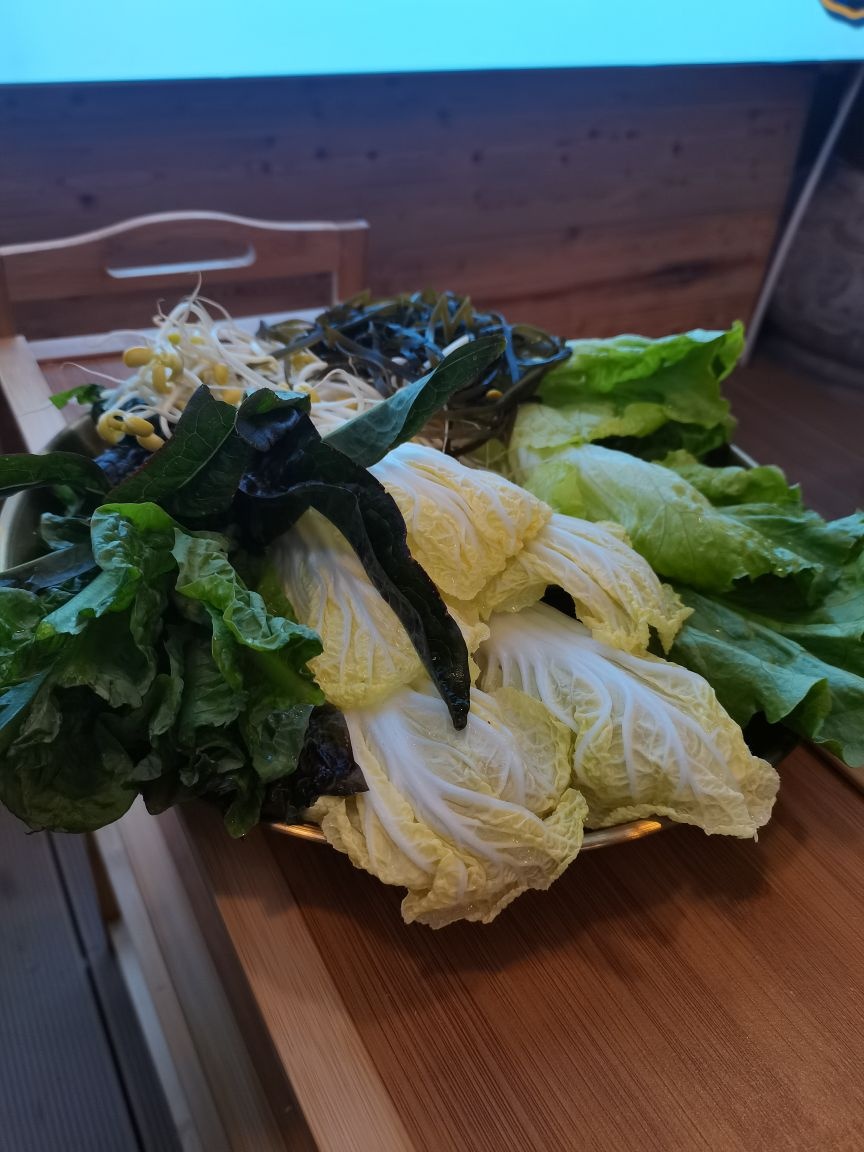 酸哆哆·番茄酸汤脆皮肘子火锅(彝人古镇店)