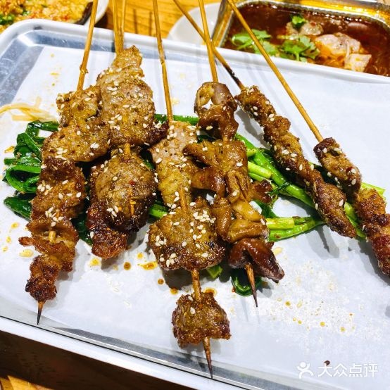小马哥起烧烤(七彩城店)
