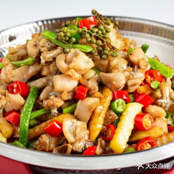 叁良龙虾·宁式烧烤(小港红联店)