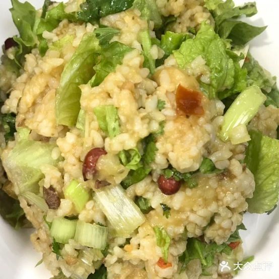 一平川佬砂锅麻辣烫百合饭包炸串禾谷渔粉(中泰商务A座店)