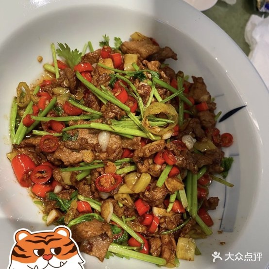 冲茸山韶鸨经典湘菜(香堤广场店)