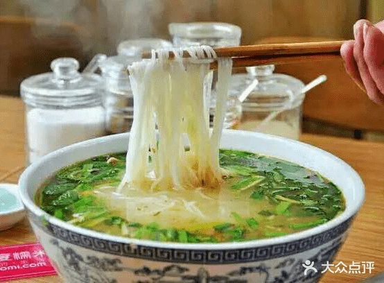 世世源过桥米线(奥北公元店)