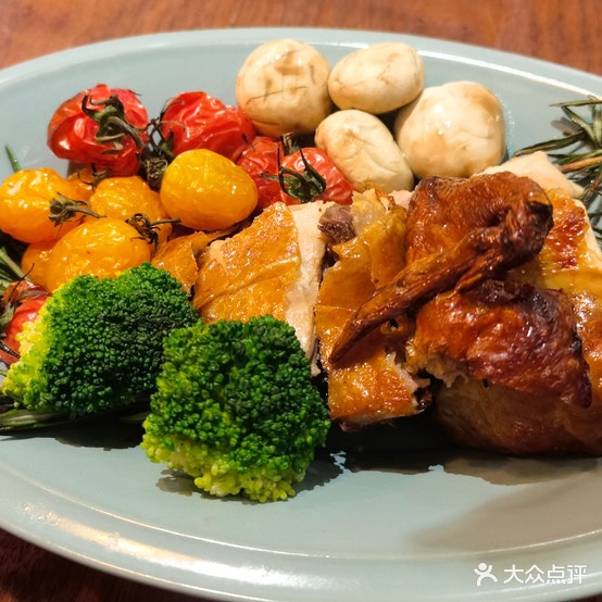 LOJA珞珈拉丁的小Bistro·Coffee·Wine(印象城店)