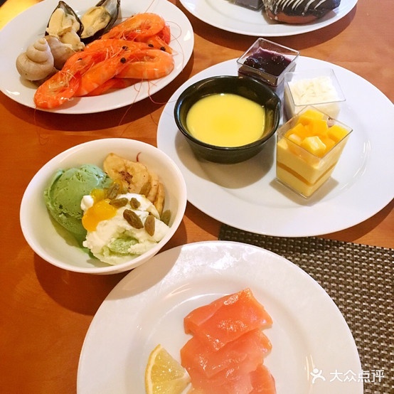 桂林香格里拉·漓咖啡自助餐厅厅