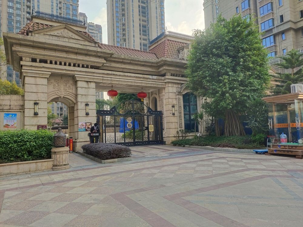 钦州恒大学府-东门