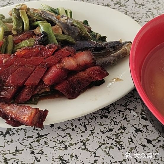 宣记港式烧腊(粤得通产业园店)