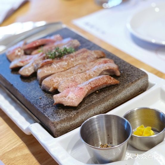 牛牛西厨(龙华路店)