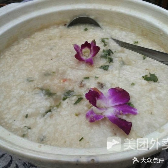 张六牛杂(凤凰广场店)