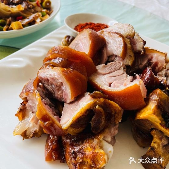 易山饭店