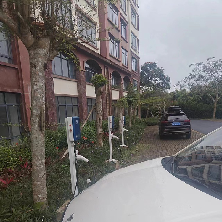 南网电动充电站(定安爱克·养生谷小区海南电动充电站)