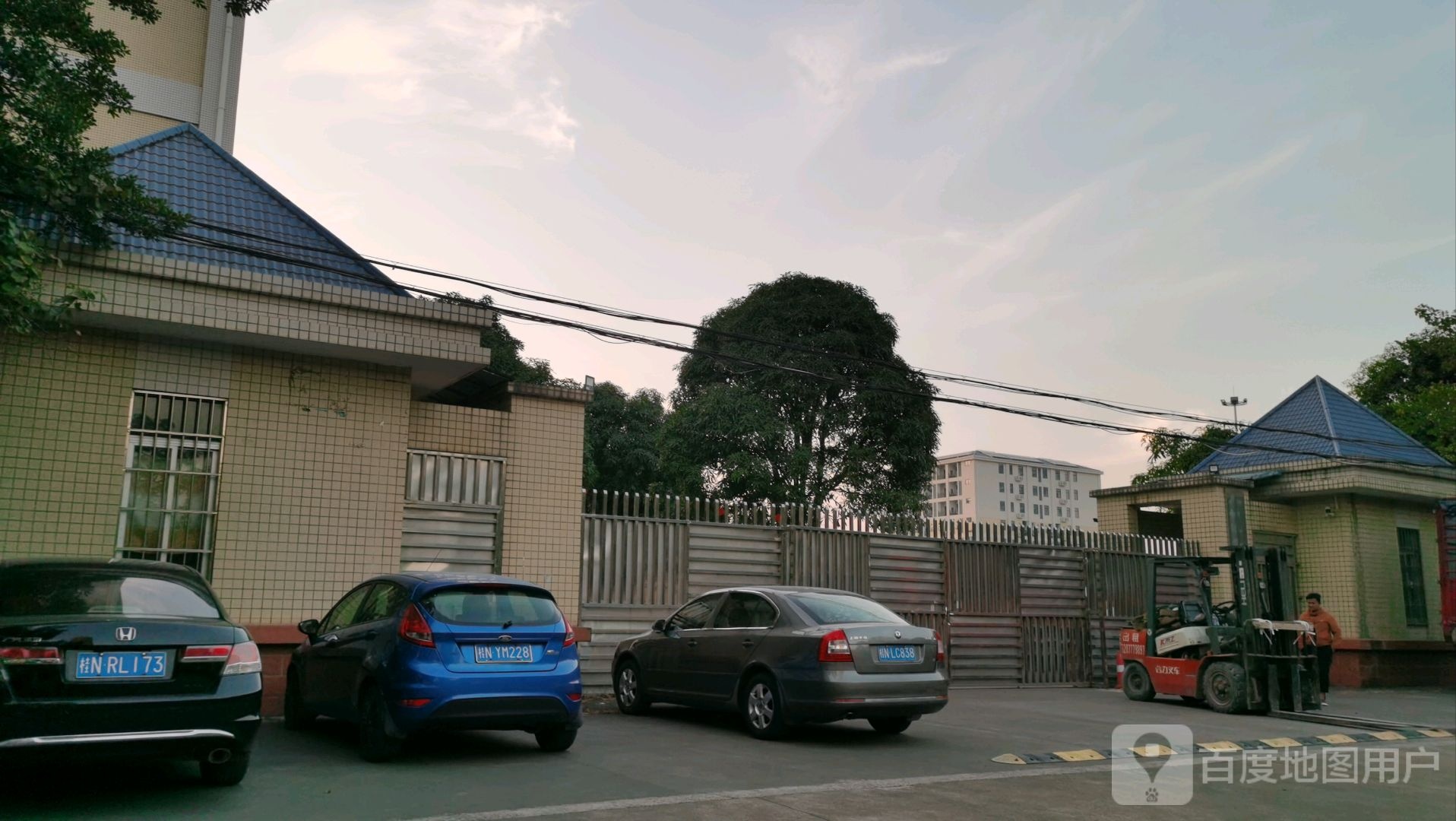 广西钦州市第二中学-东门