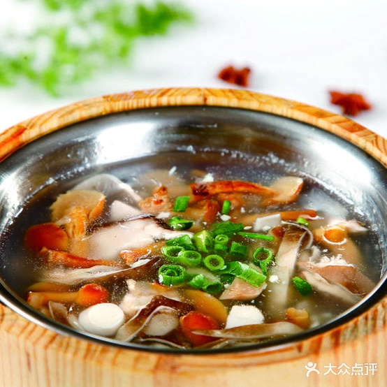小湘豫龙饭店(西关市场店)