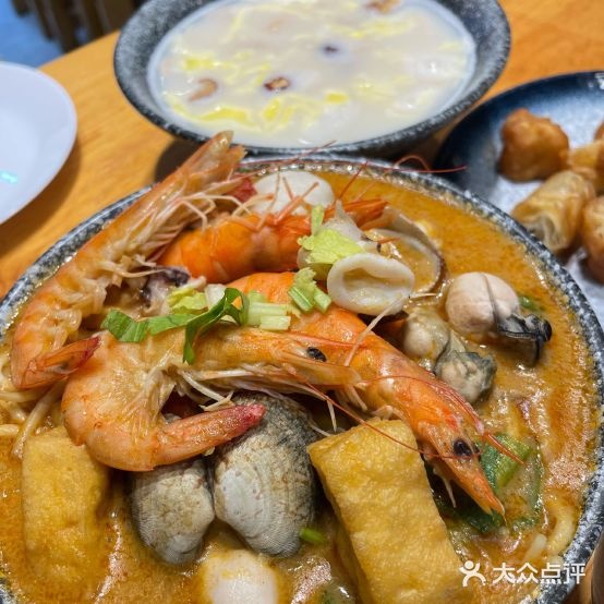 晨曦沙爹面(教堂街店)