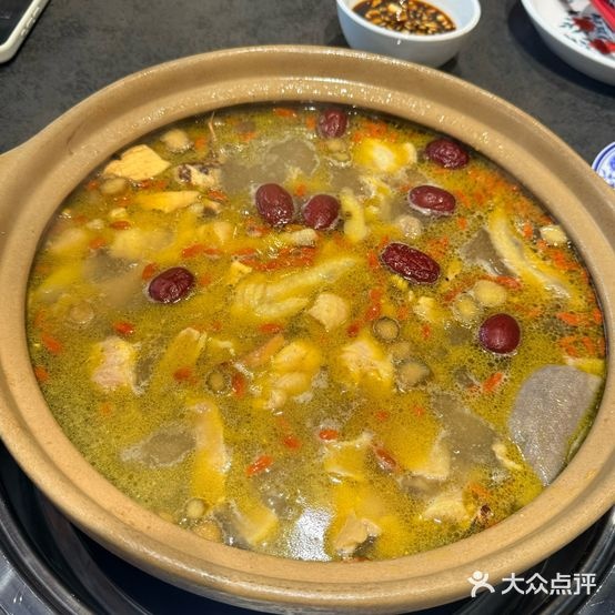 楠波炭炉鸡煲馆