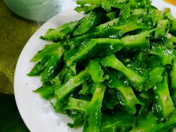 玉龙鹅庄粤海海鲜馆(兴隆店)