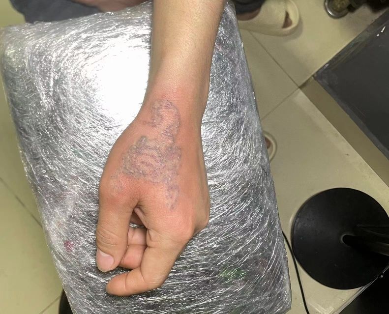 智诚刺青穿孔穿环洗纹身(总店)