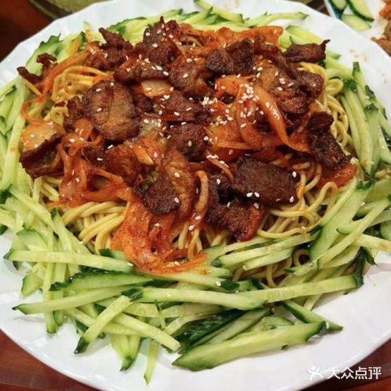 辣辣猪骨头火锅阳光店