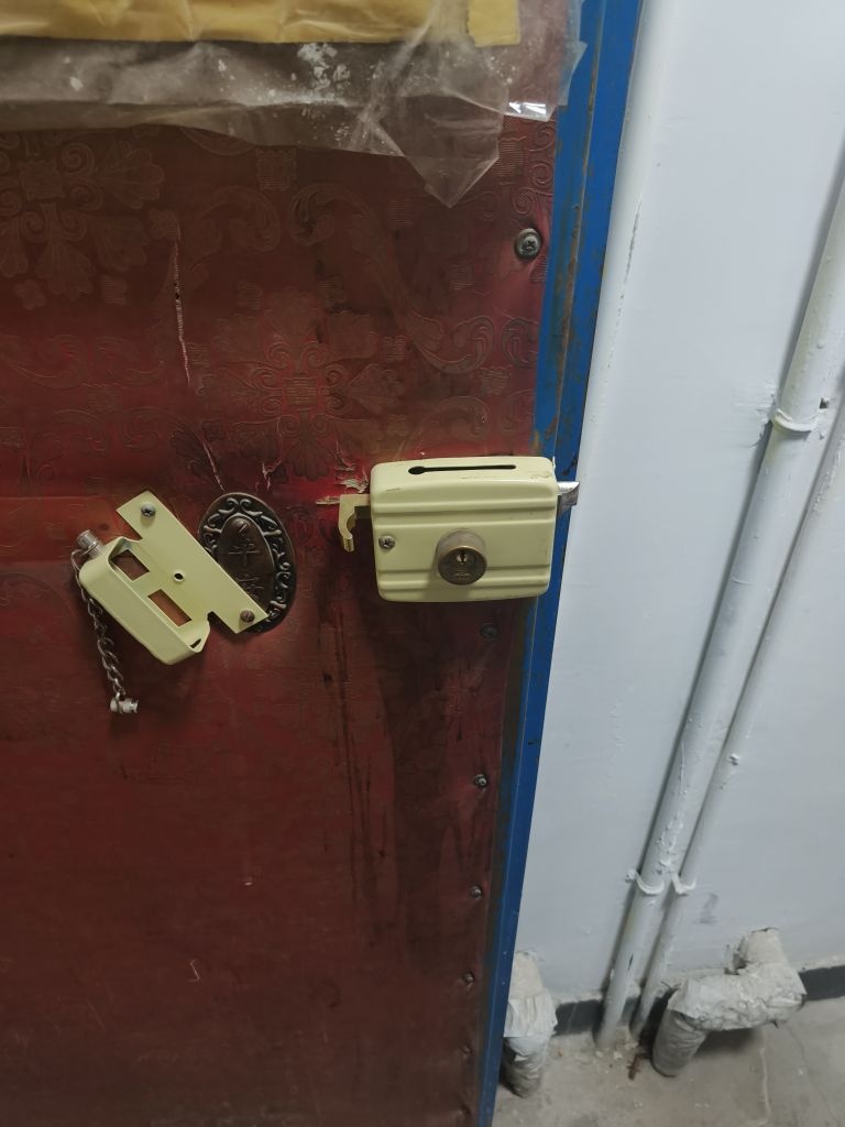 刘记开锁(新华东路店)