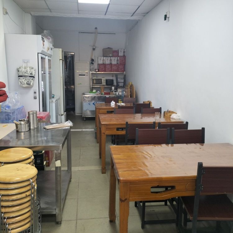 深圳市宝安区梅记东北烧烤店