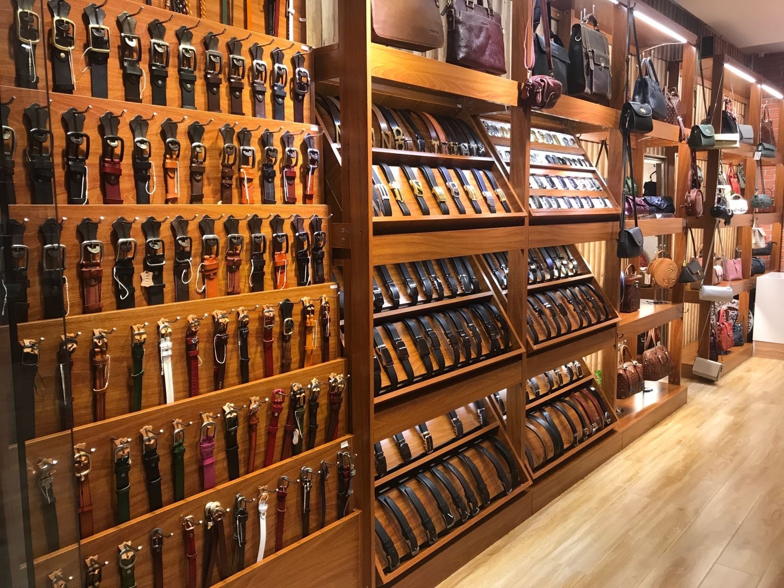 全皮艺坊(福寿店)