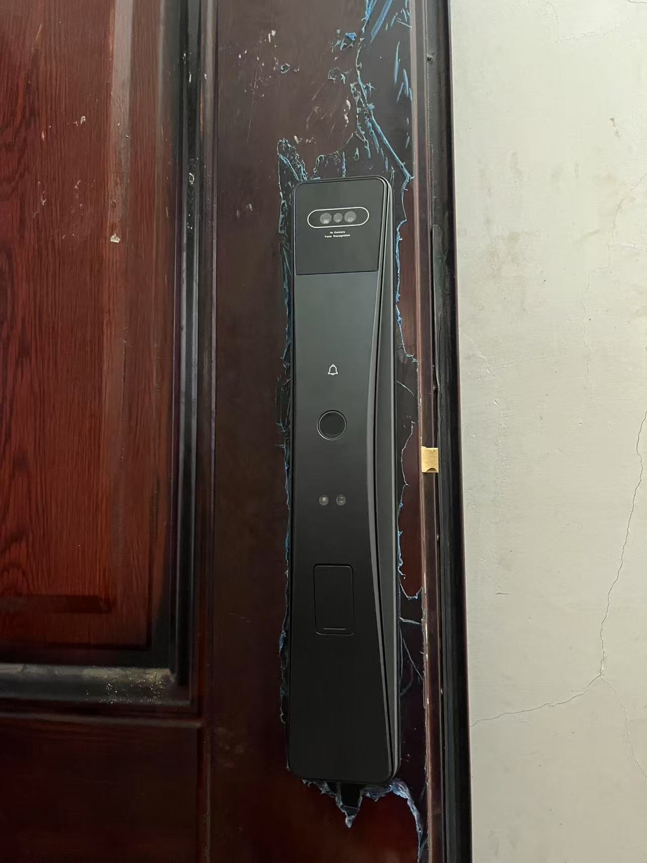 小陈汽车钥匙开锁换锁(开锁换锁开汽车锁)