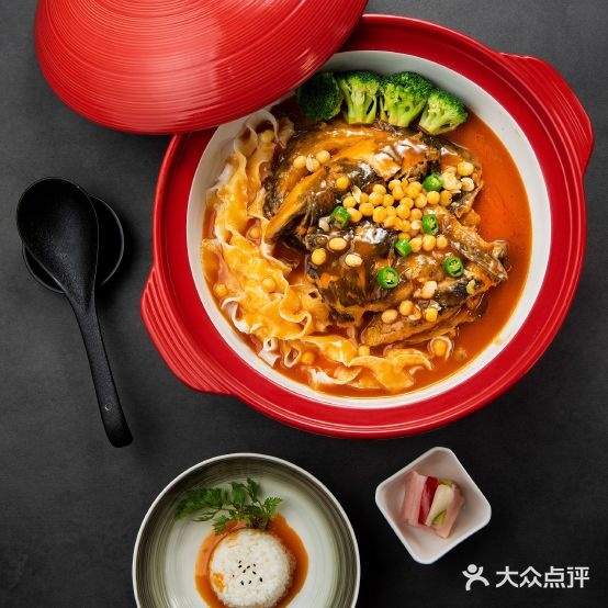 川佰味鱼头炮饭特色中餐(1227店)