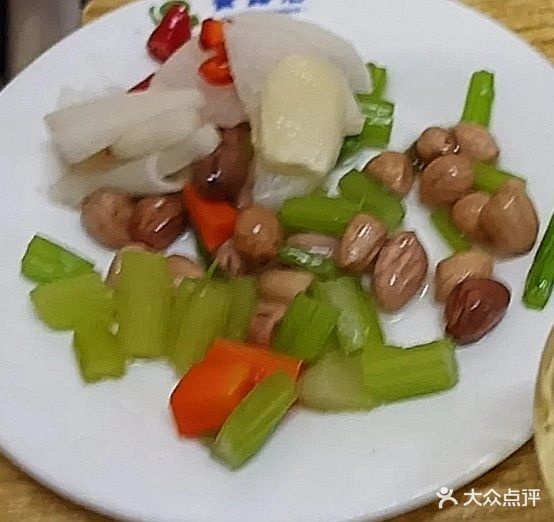 陈二东砂锅店