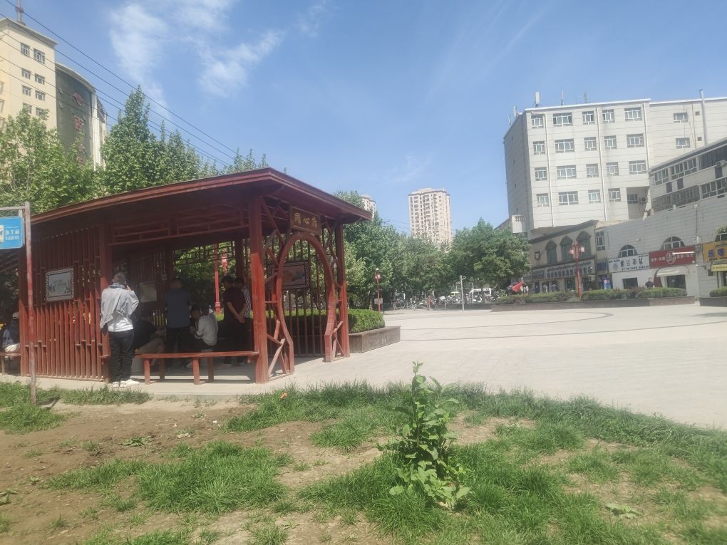 西域广场