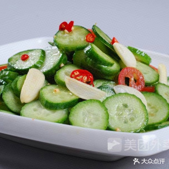 双燕特色啃牛酱骨