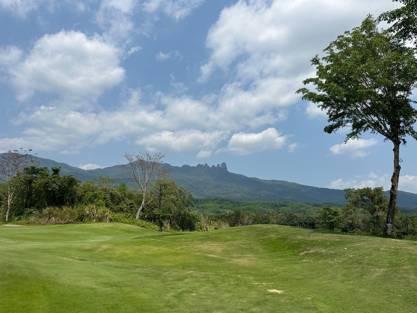 上达国际高尔夫俱乐部