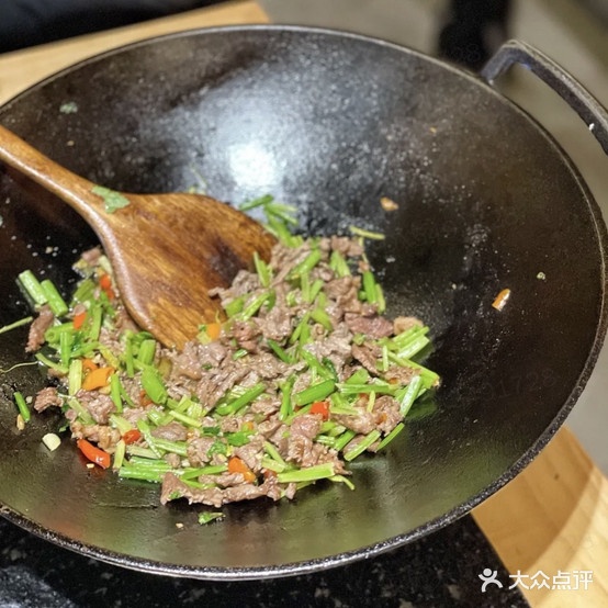 菜缘子湘菜馆