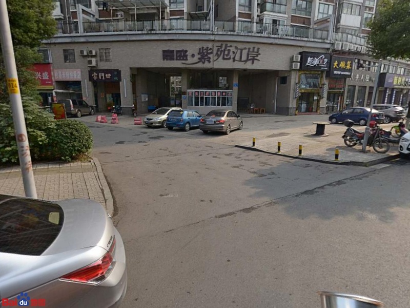 嘉盛紫苑江岸-停车场