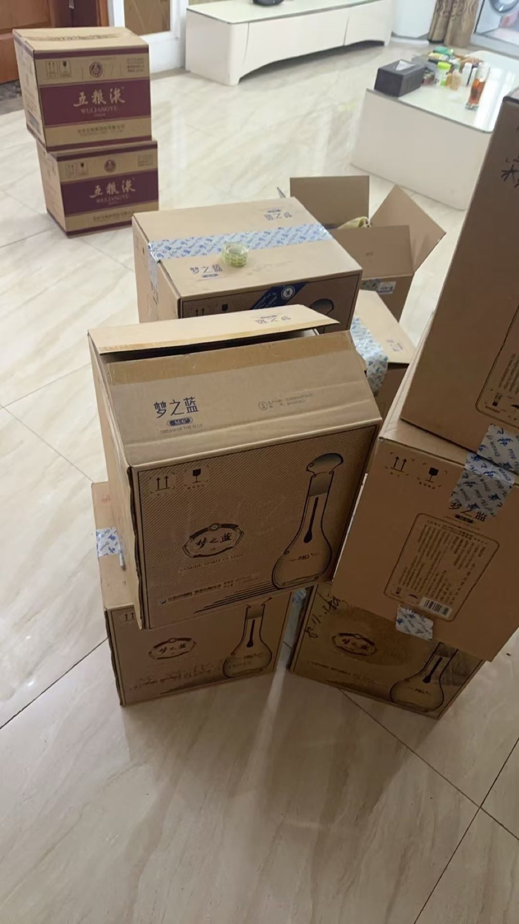 回收礼品烟酒(阿峰烟酒商贸)