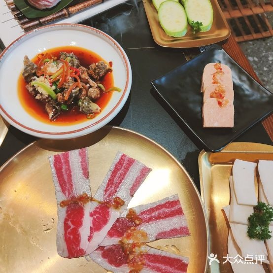 YOLO哟喽炭火烧肉(淮安首店)